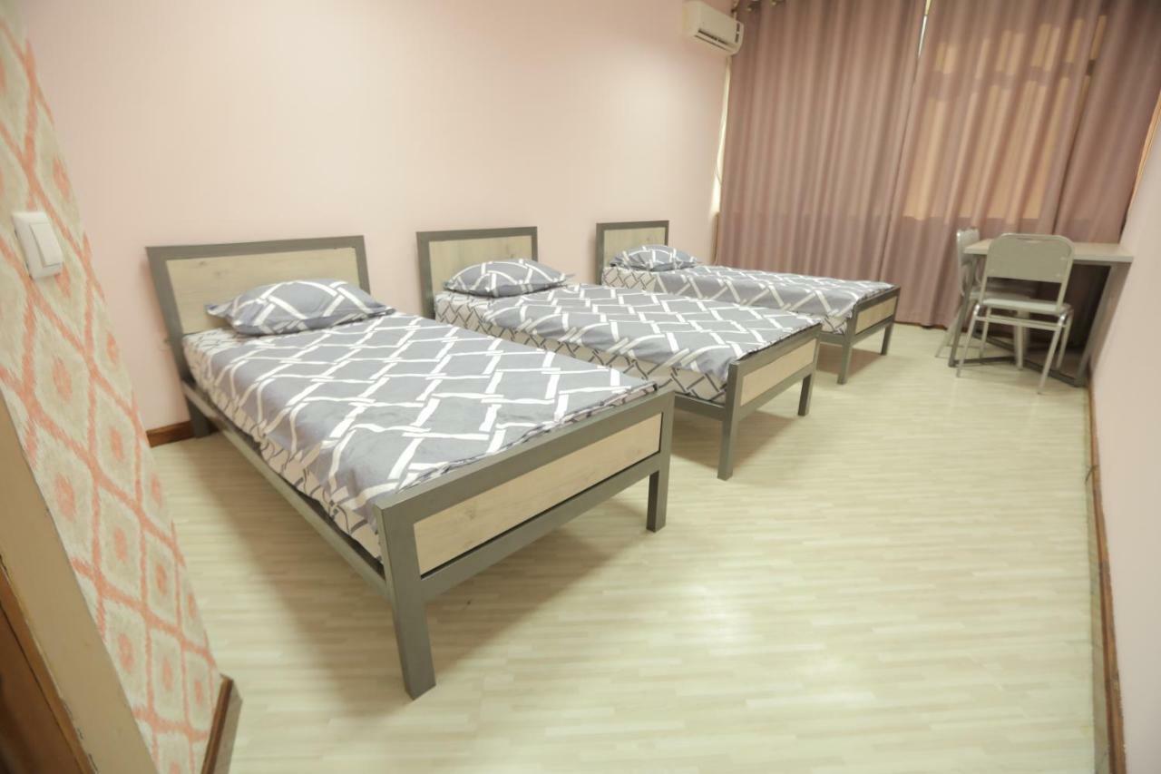 The Top Hostel Ташкент Екстериор снимка